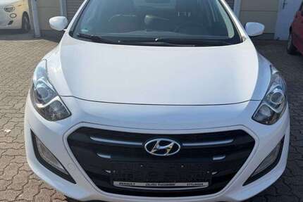 Hyundai i30 162.000 km 6.499 &euro; Pforzheim 75179