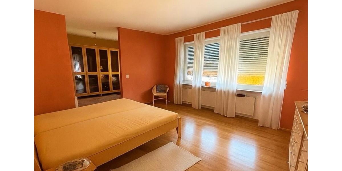 Einfamilienhaus Wörth am Rhein - 13 Zimmer, 340 m&sup2;, 870.000&euro; | Angebot:26824991
