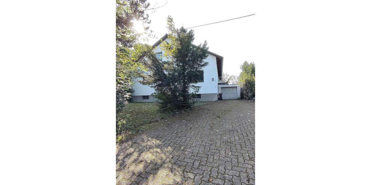 RESERVIERT ! EFH in absoluter Spitzenlage - direkt an Wiesen und Feldern 6 zimmer