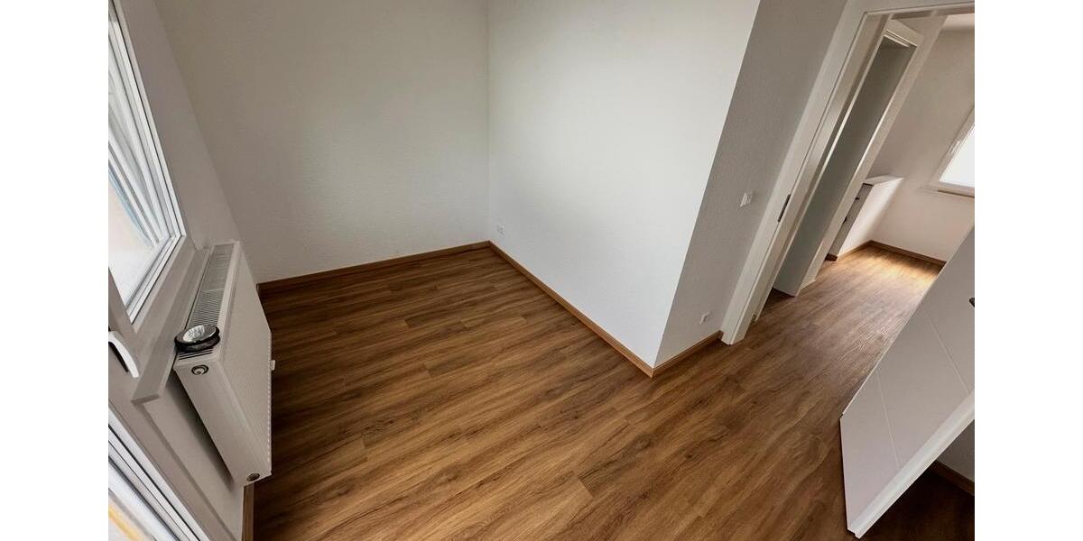 Einfamilienhaus Ispringen - 4 Zimmer, 110 m&sup2;, 1.500&euro; | Angebot:26391914