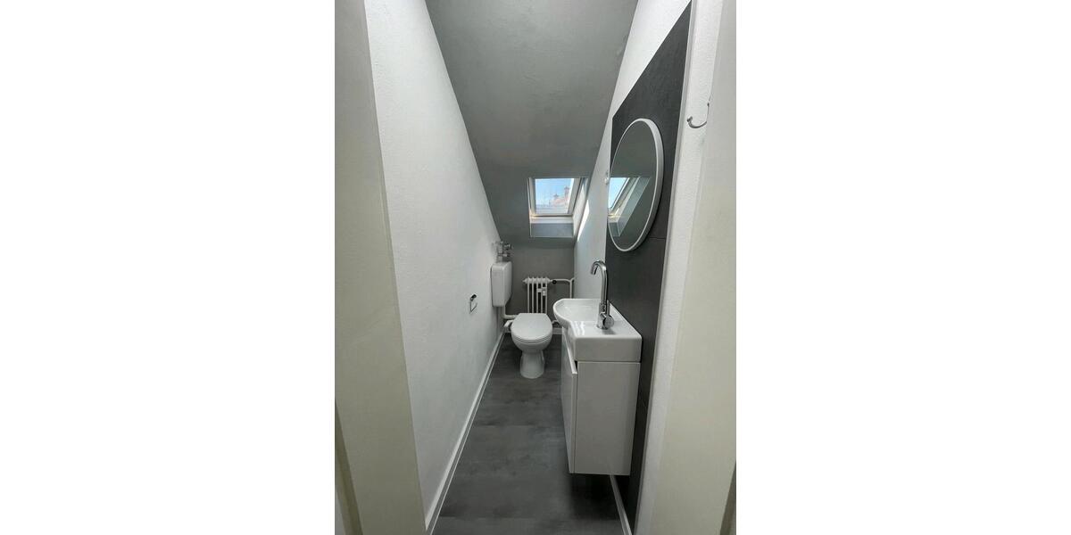 Dachgeschoßwohnung Hagenbach - 3 Zimmer, 75 m&sup2;, 200.000&euro; | Angebot:27095857