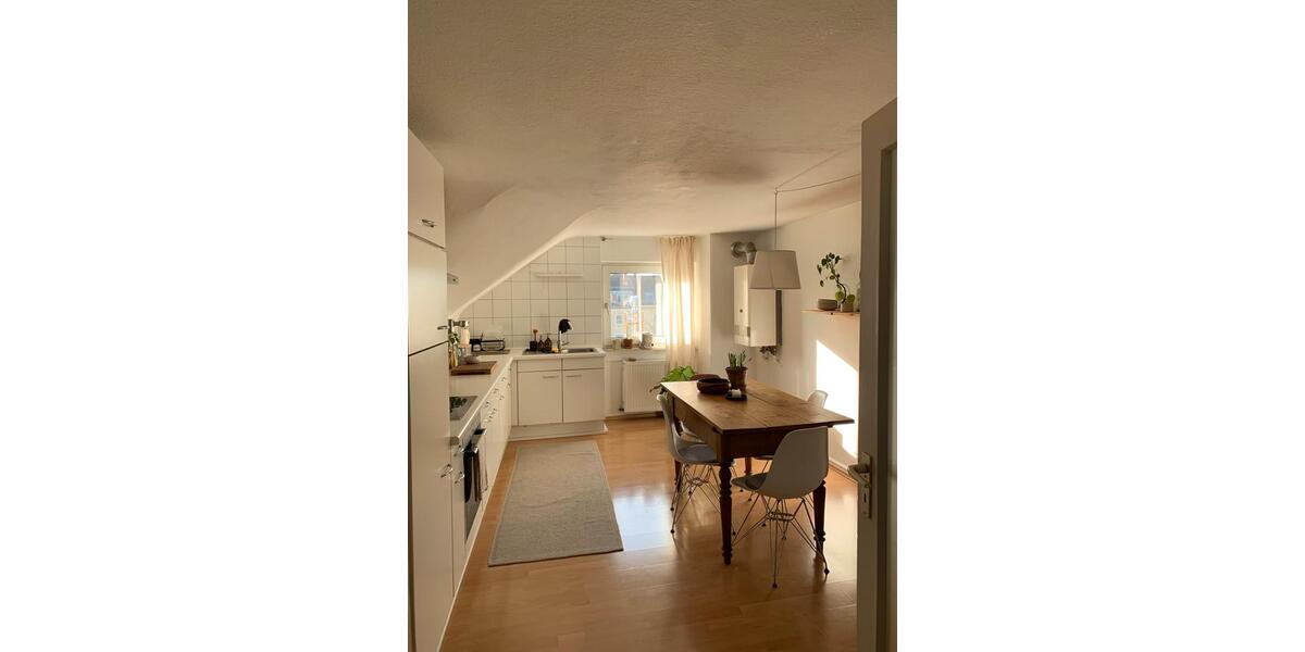 Dachgeschoßwohnung Karlsruhe Südstadt - 2 Zimmer, 66 m&sup2;, 1.150&euro; | Angebot:25161016