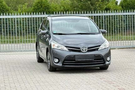 Toyota Verso 179.000 km 6.499 € Kandel 76870
