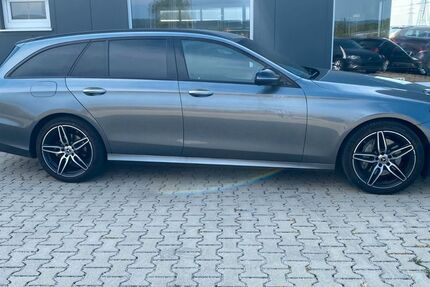 Mercedes-Benz E 220 58.900 km 31.100 &euro; Knittlingen 75438