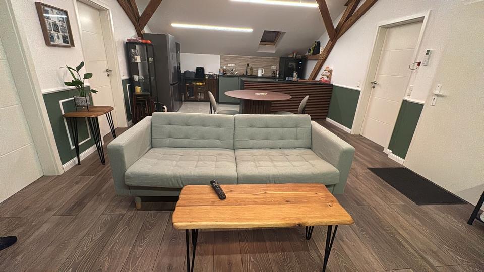 Charmante Vollmöbelierte 2,5 Zimmer Wohnung 2.5 zimmer