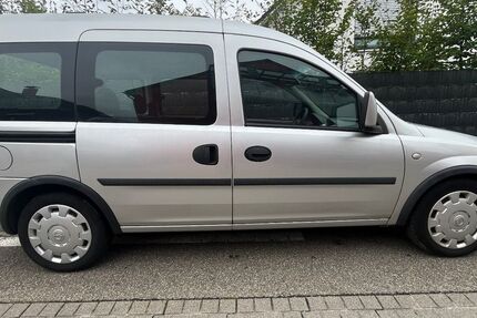 Opel Combo 155.000 km 4.555 € Stutensee 76297
