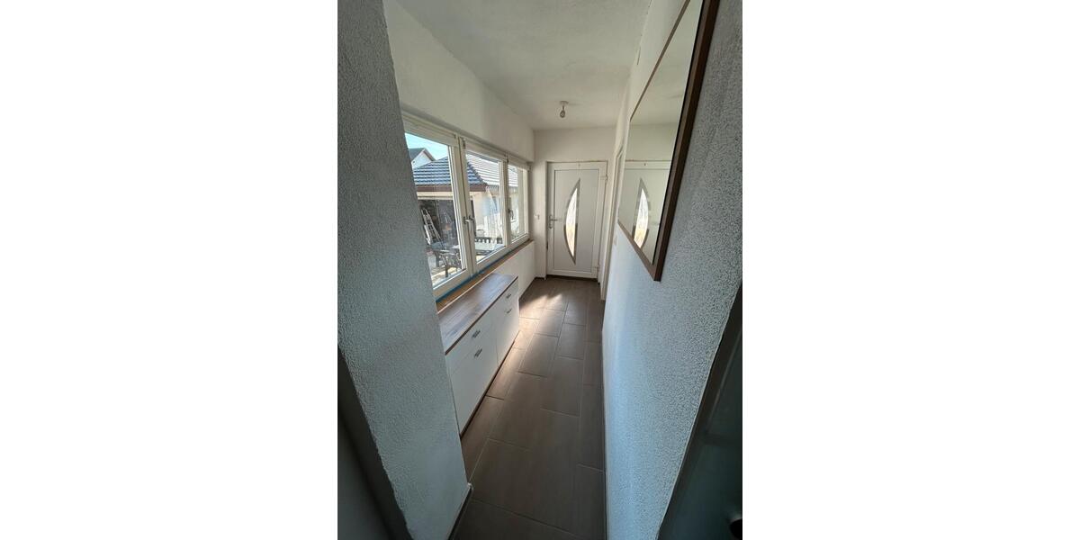 Erdgeschoßwohnung Waghäusel - 2 Zimmer, 75 m&sup2;, 1.100&euro; | Angebot:25789586