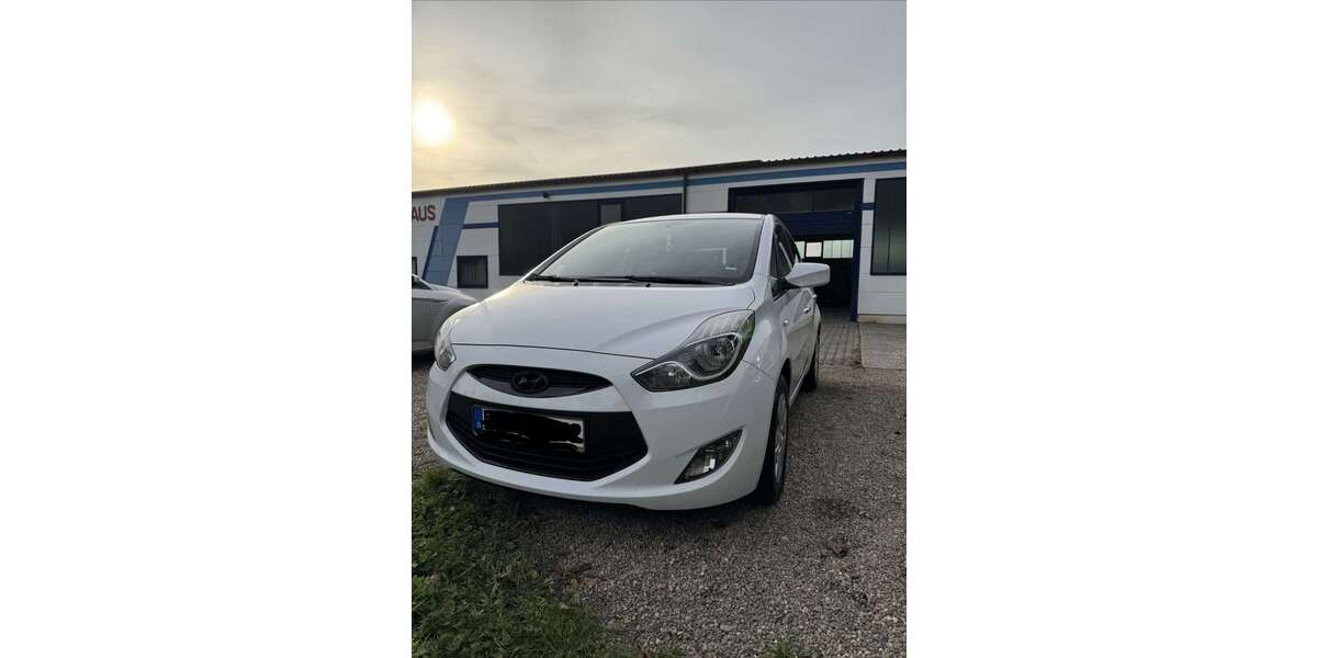 Hyundai iX20 88.000 km 5.000 &euro; Landau 76829