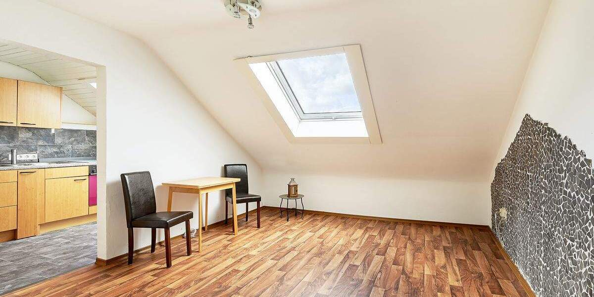 Mehrgenerationenhaus mit vielseitigen Nutzungsmöglichkeiten in Neureut! 7 zimmer