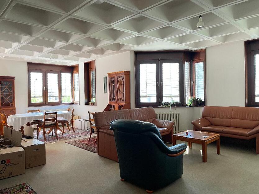 ### Geschmackvolles großzügiges Wohnen am Kronenplatz ### 4.5 zimmer