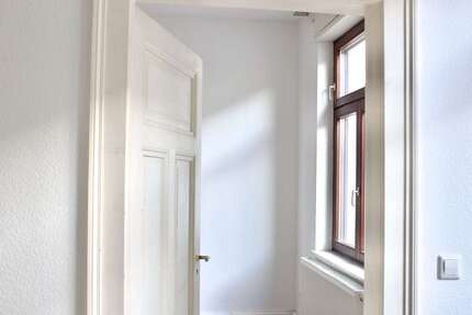 Wohnung zum Mieten in Baden-Baden 1.200 € 107 m² 5 zimmer