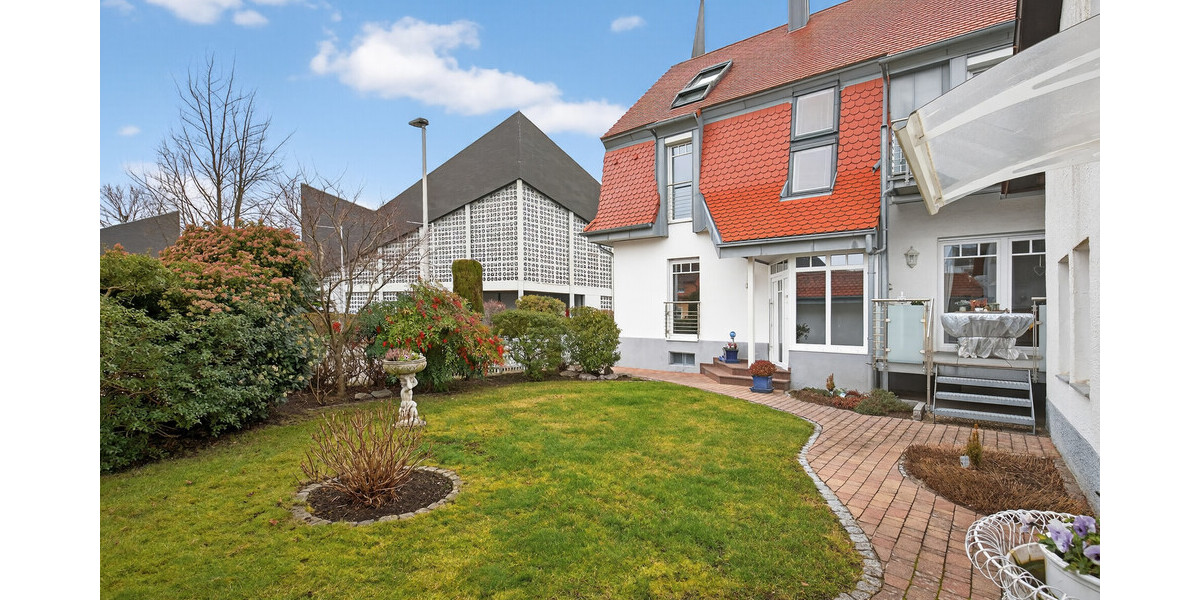 Seltene Gelegenheit: Gepflegtes Zweifamilienhaus mit viel Platz, Ruhe und Entwicklungspotential - Zweifamilienhaus Rastatt / Niederbühl Niederbühl | Angebot:26948205