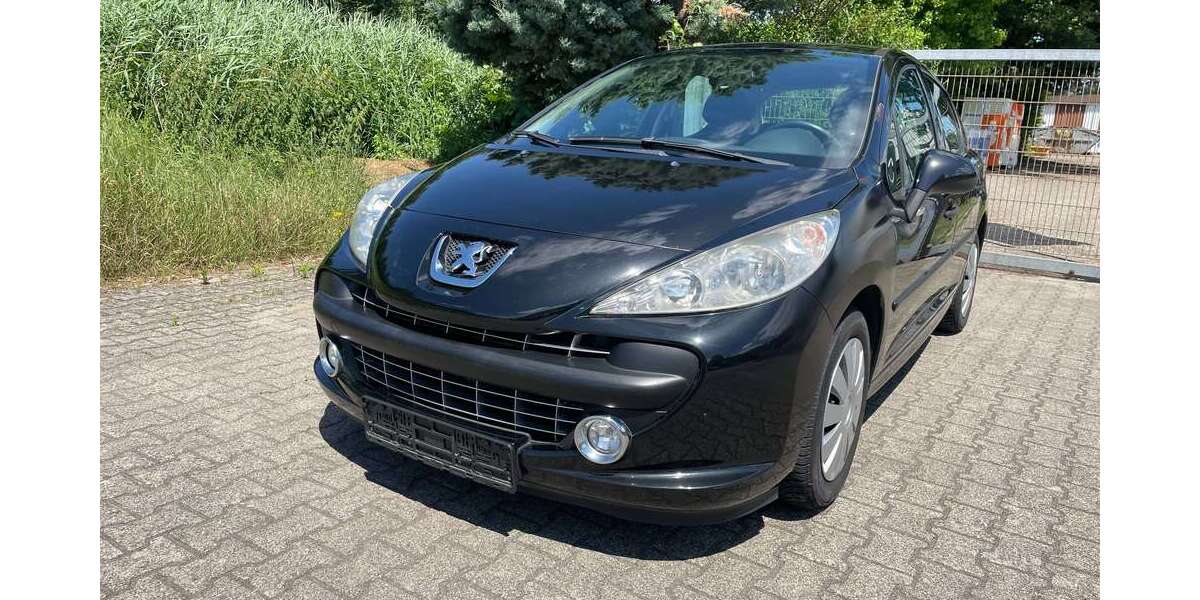 Peugeot 207 142.000 km 2.999 &euro; Bruchsal OT Untergrombach 76646