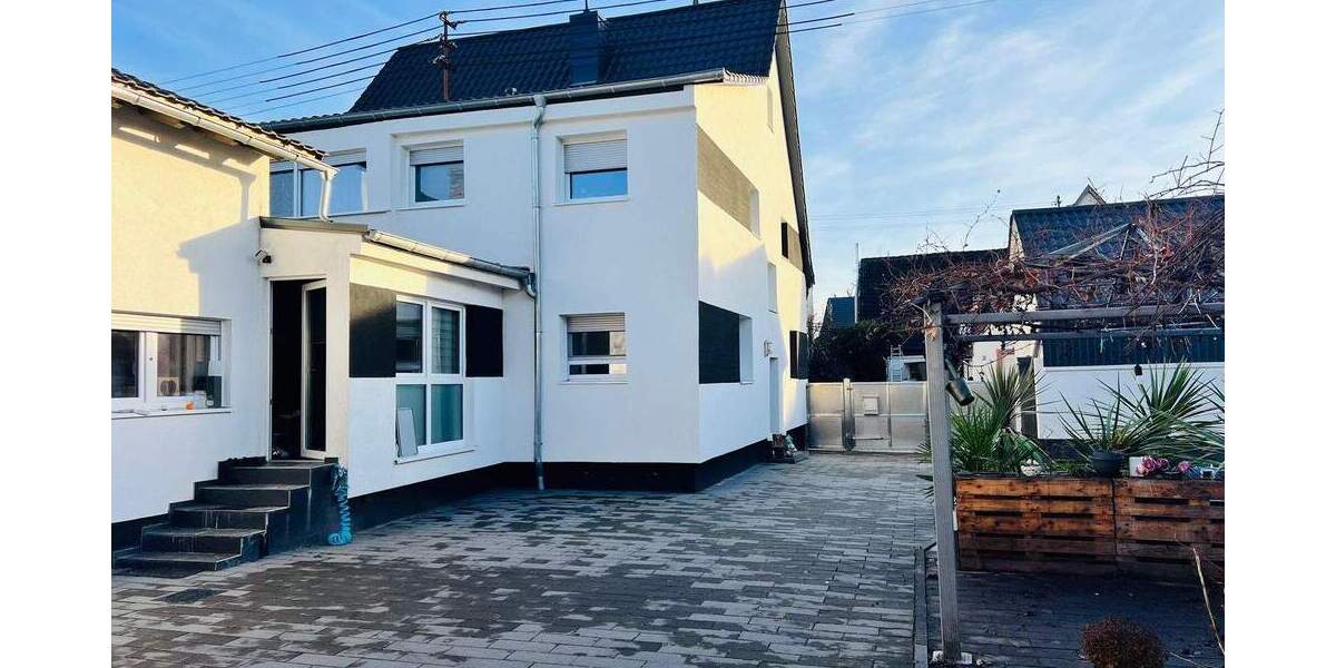 Mehrfamilienhaus, Wohnhaus Philippsburg Rheinsheim - 8 Zimmer, 207 m&sup2;, 749.000&euro; | Angebot:25731475