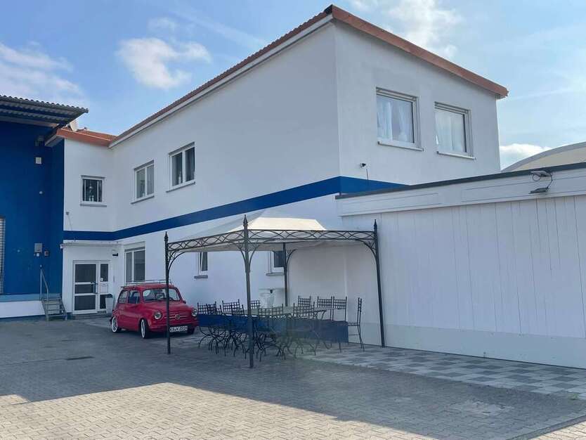 Büro in Eggenstein-Leopoldshafen 1.650 € 212 m²