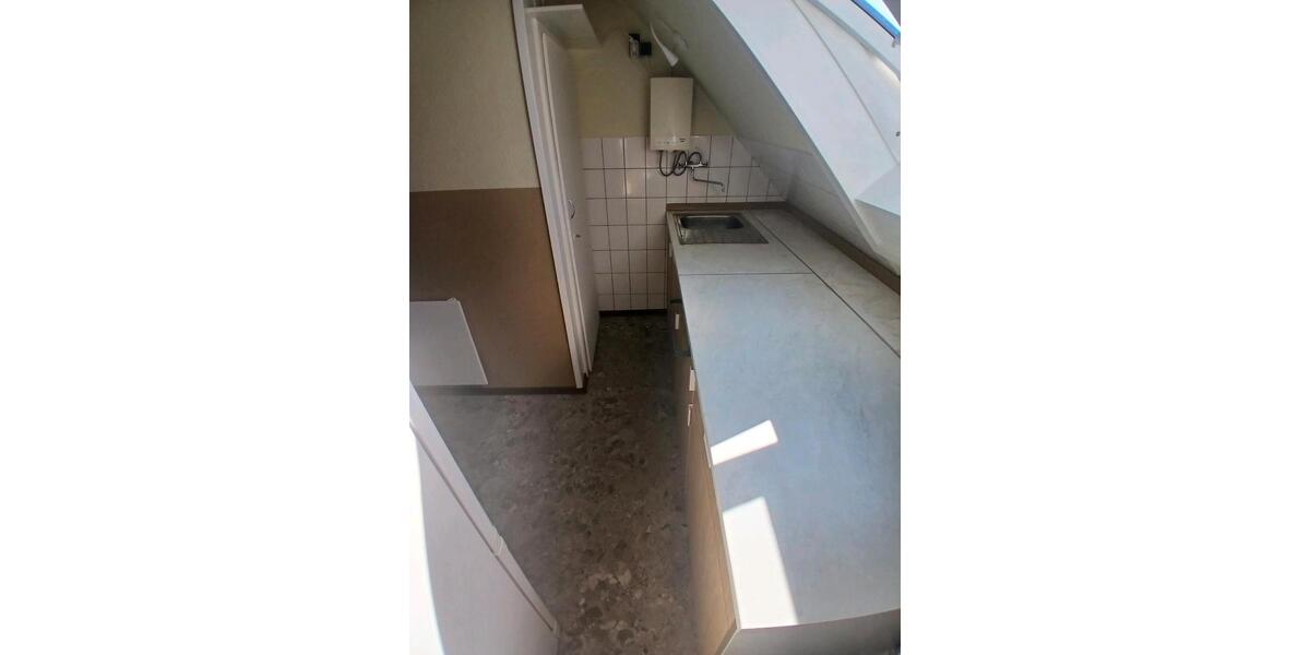 Dachgeschoßwohnung Karlsruhe Daxlanden - 12 Zimmer, 20 m&sup2;, 520&euro; | Angebot:25378368