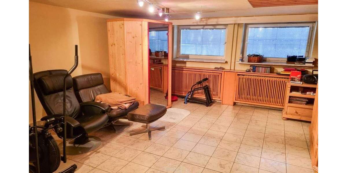 Einfamilienhaus Weingarten (Baden) - 1 Zimmer, 350 m&sup2;, 799.000&euro; | Angebot:25703365