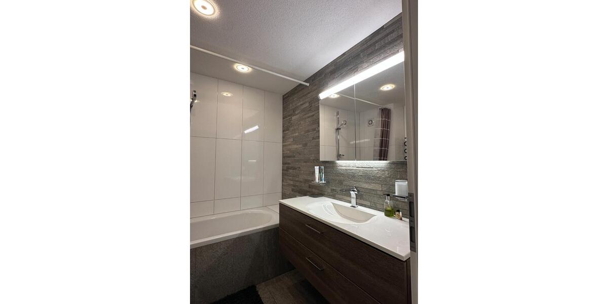 Etagenwohnung Pforzheim Nordstadt - 3 Zimmer, 85 m&sup2;, 299.000&euro; | Angebot:27163756