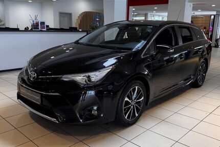 Toyota Avensis 123.000 km 15.900 € Bruchsal 76646