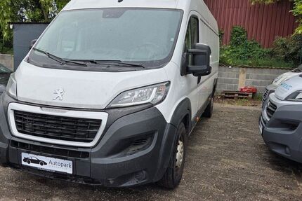 Peugeot Boxer 272.000 km 8.900 &euro; Lingenfeld 67360