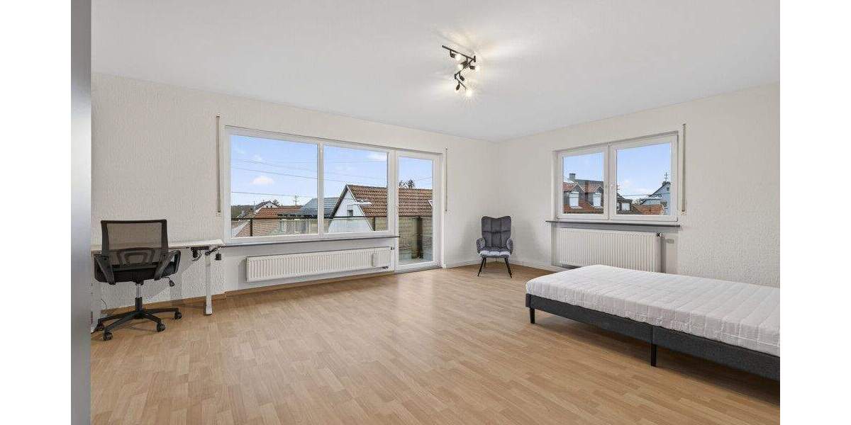 Großes WG-Zimmer mit eigenem Balkon in Knielingen zimmer