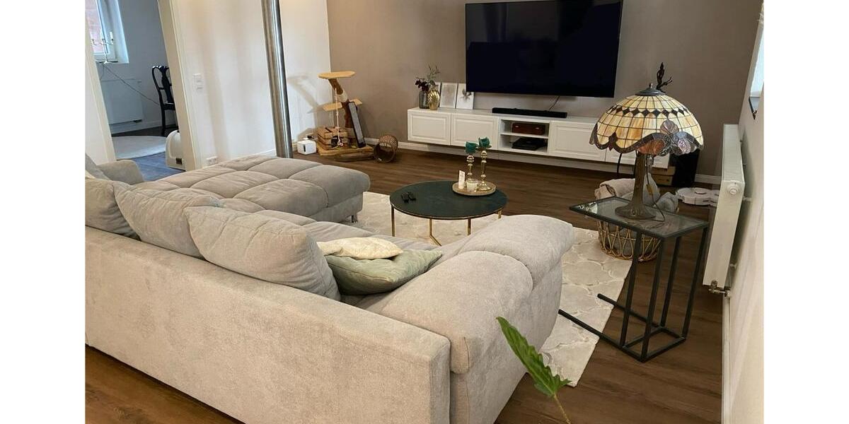 Kernsanierte EG-Wohnung (208 m²) mit großer Terrasse 6 zimmer