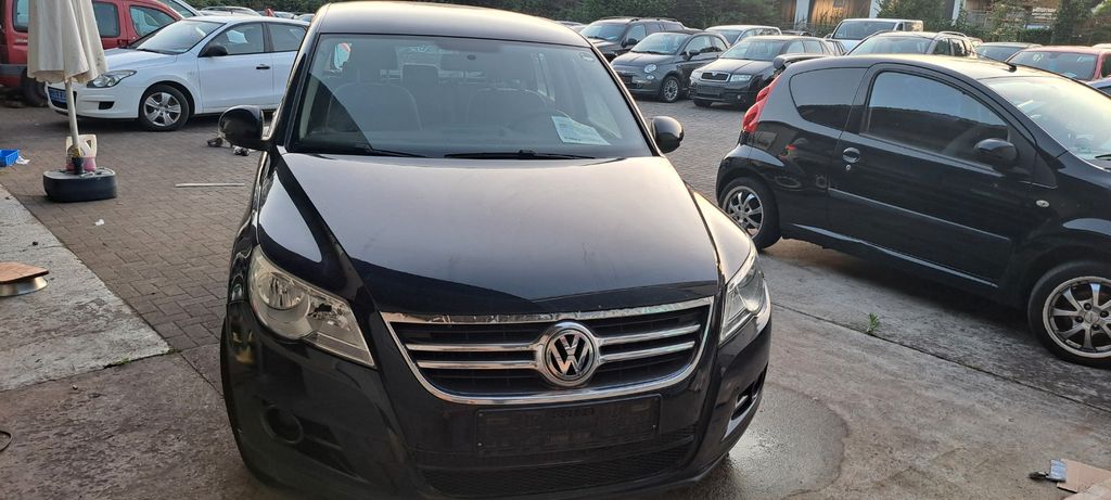 VW Tiguan 215.000 km 3.799 &euro; Oberhausen-Rheinhausen 68794