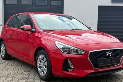 Hyundai i30 160.000 km 7.300 &euro; Landau 76879