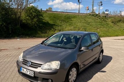 VW Golf 277.000 km 2.100 &euro; Ettlingen 76275