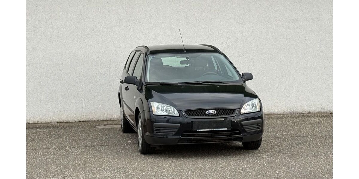 Ford Focus 125.000 km 2.999 &euro; Kandel 76870