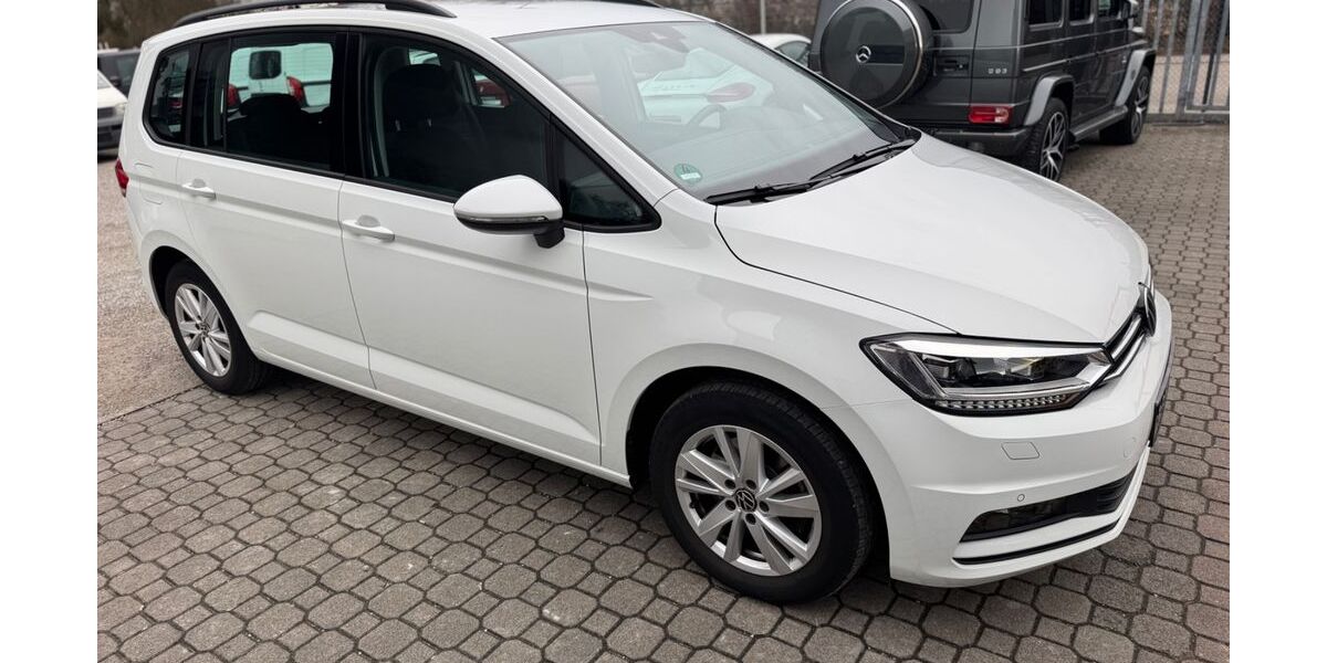 VW Touran 82.495 km 25.999 &euro; Eggenstein 76344