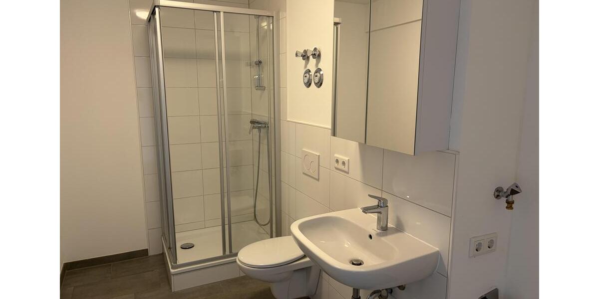 Etagenwohnung Germersheim - 4 Zimmer, 174 m&sup2;, 1.400&euro; | Angebot:25883454