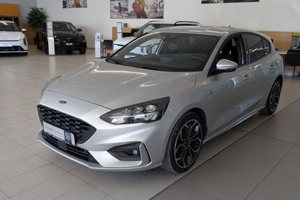 Ford Focus 56.000 km 18.450 &euro; Landau 76829