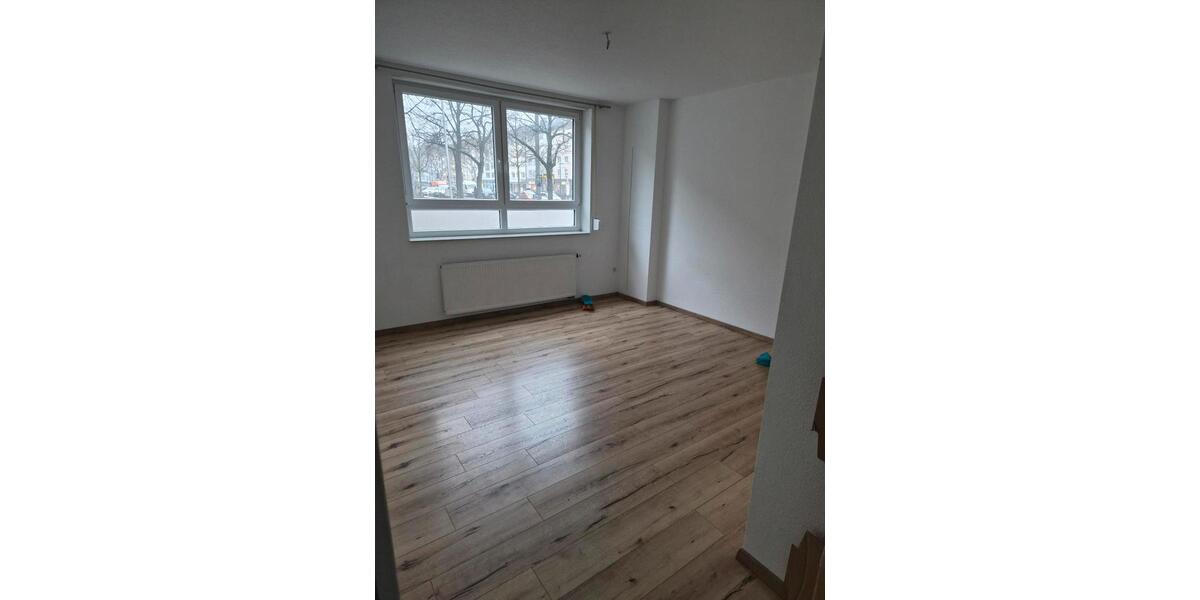 Erdgeschoßwohnung Ettlingen - 5 Zimmer, 119 m&sup2;, 1.600&euro; | Angebot:24744016
