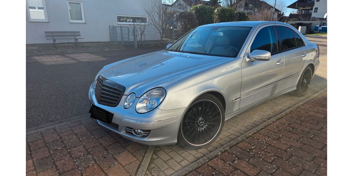 Mercedes-Benz E 280 94.500 km 9.990 &euro; Karlsdorf-Neuthard 76689