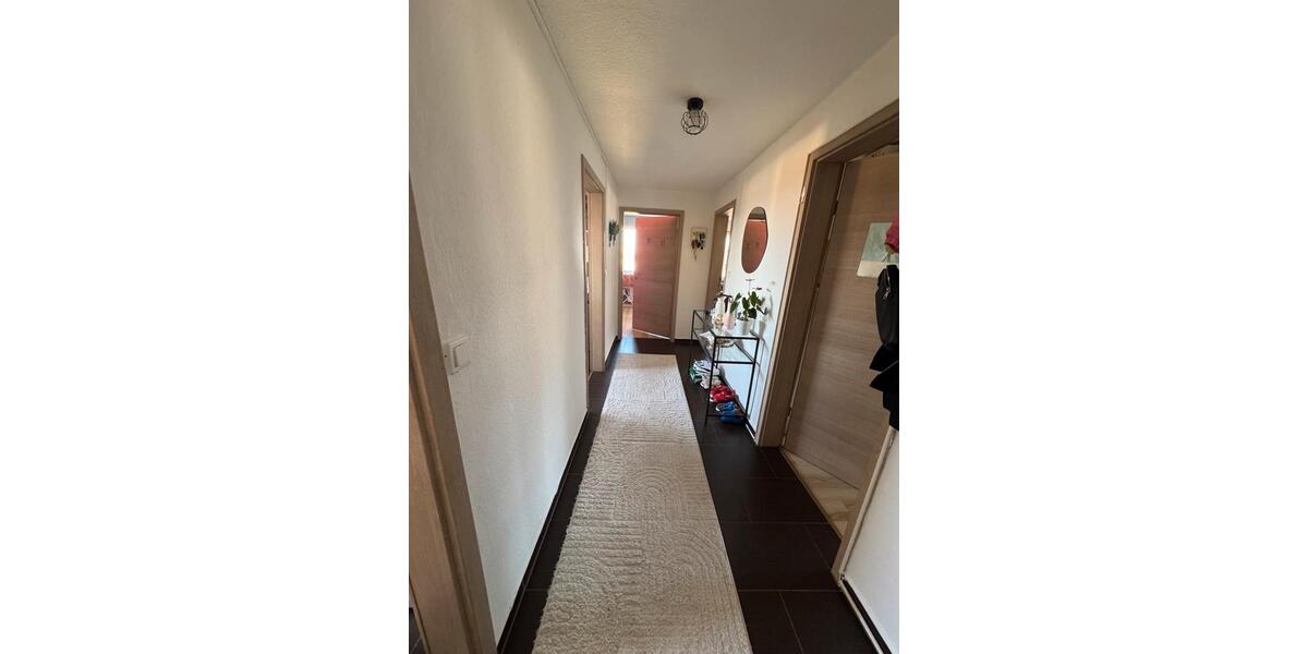 Dachgeschoßwohnung Straubenhardt - 3 Zimmer, 66 m&sup2;, 195.000&euro; | Angebot:26983742