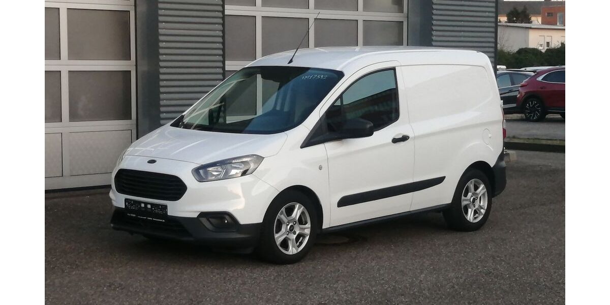 Ford Transit Courier 45.000 km 13.699 &euro; Landau 76829