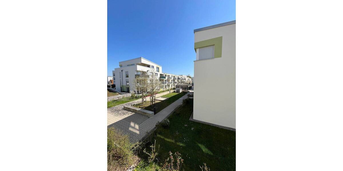 Etagenwohnung Rastatt - 3 Zimmer, 85 m&sup2;, 1.030&euro; | Angebot:26173985