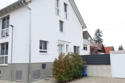 Haus zum Mieten in Karlsdorf-Neuthard 1.500 € 133.69 m² 5 zimmer