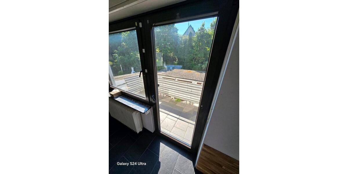 Eigentumswohnung inkl. TLB, EBK und Garage 5 zimmer