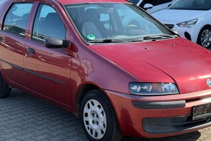 Fiat Punto 96.000 km 2.490 &euro; Graben-Neudorf 76676