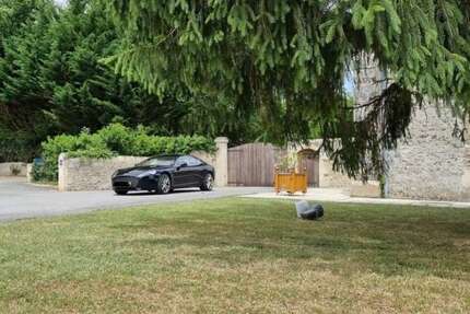 Aston Martin Rapide 64.000 km 85.900 &euro; Karlsruhe 76133