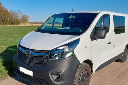 Opel Vivaro 192.502 km 9.200 &euro; Stutensee 76297