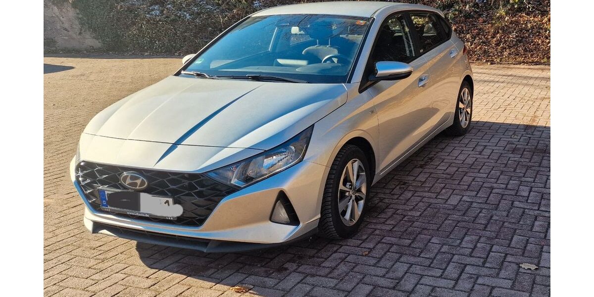 Hyundai i20 73.000 km 14.400 &euro; Höfen 75339