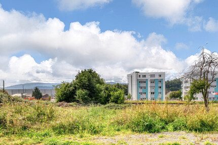 Sonniger Bauplatz für eine großzügige Doppelhaushälfte mit Baugenehmigung zimmer