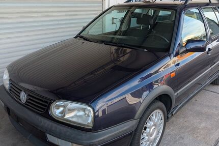 VW Golf 47.500 km 9.900 &euro; Bruchsal 76646