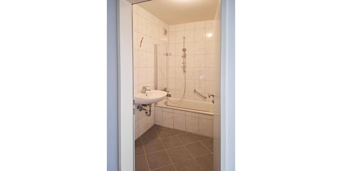 Etagenwohnung Eggenstein-Leopoldshafen Leopoldshafen - 3 Zimmer, 77 m&sup2;, 280.000&euro; | Angebot:27024135