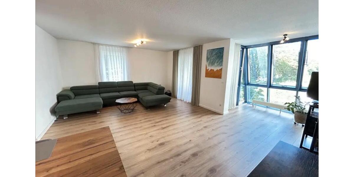 Etagenwohnung Ettlingen - 4 Zimmer, 93 m&sup2;, 1.200&euro; | Angebot:26414138