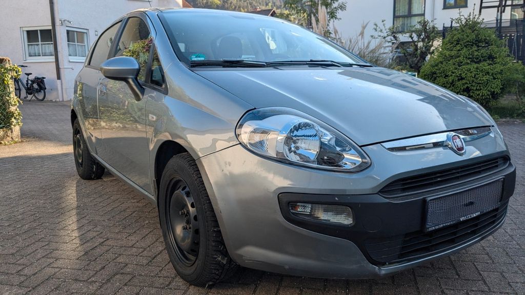 Fiat Punto 66.700 km 3.699 &euro; Gernsbach 76593