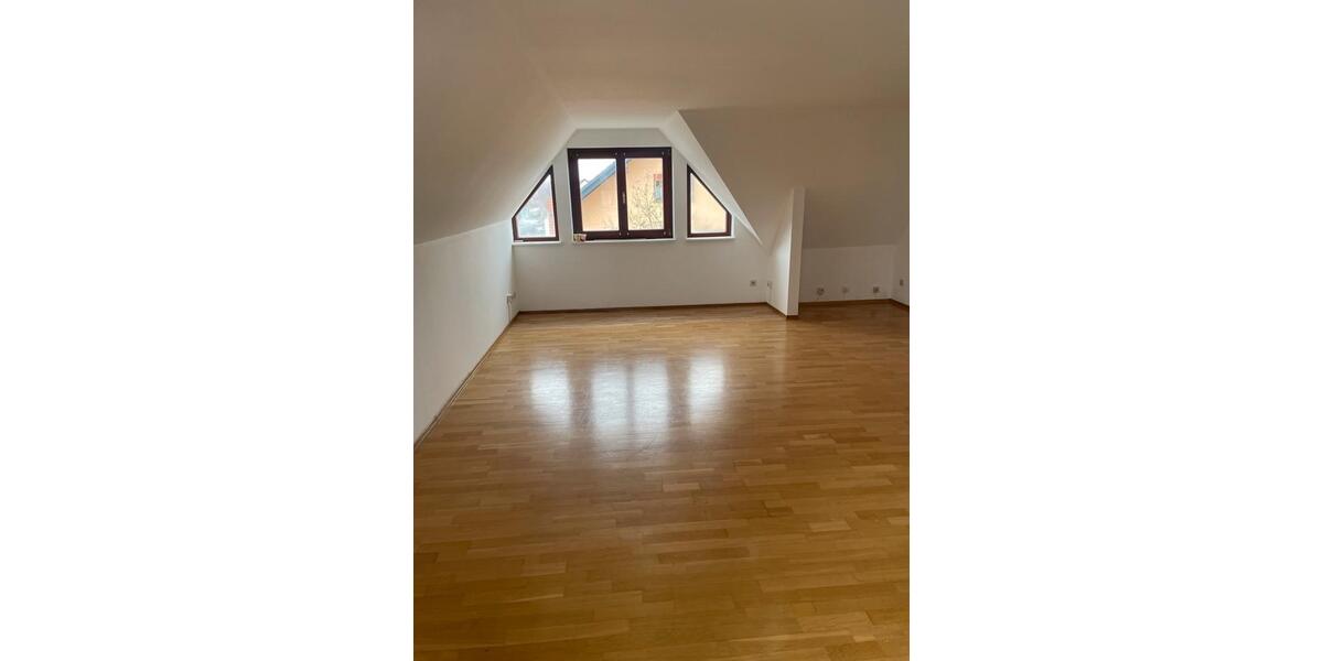 Dachgeschoßwohnung Rastatt - 1 Zimmer, 60 m&sup2;, 700&euro; | Angebot:25239739